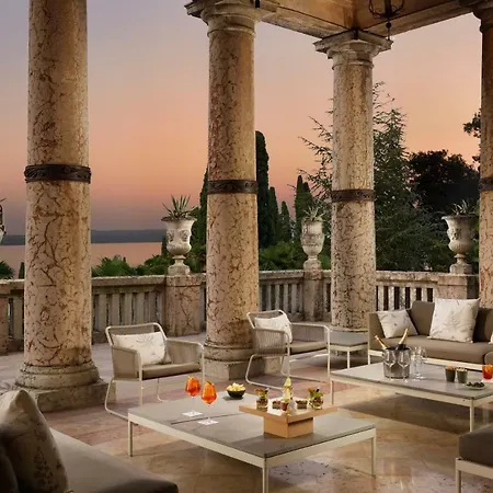 Cortine Palace Relais Chateaux Hotel Sirmione