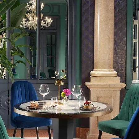 Cortine Palace Hotel