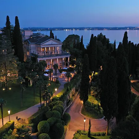 Cortine Palace